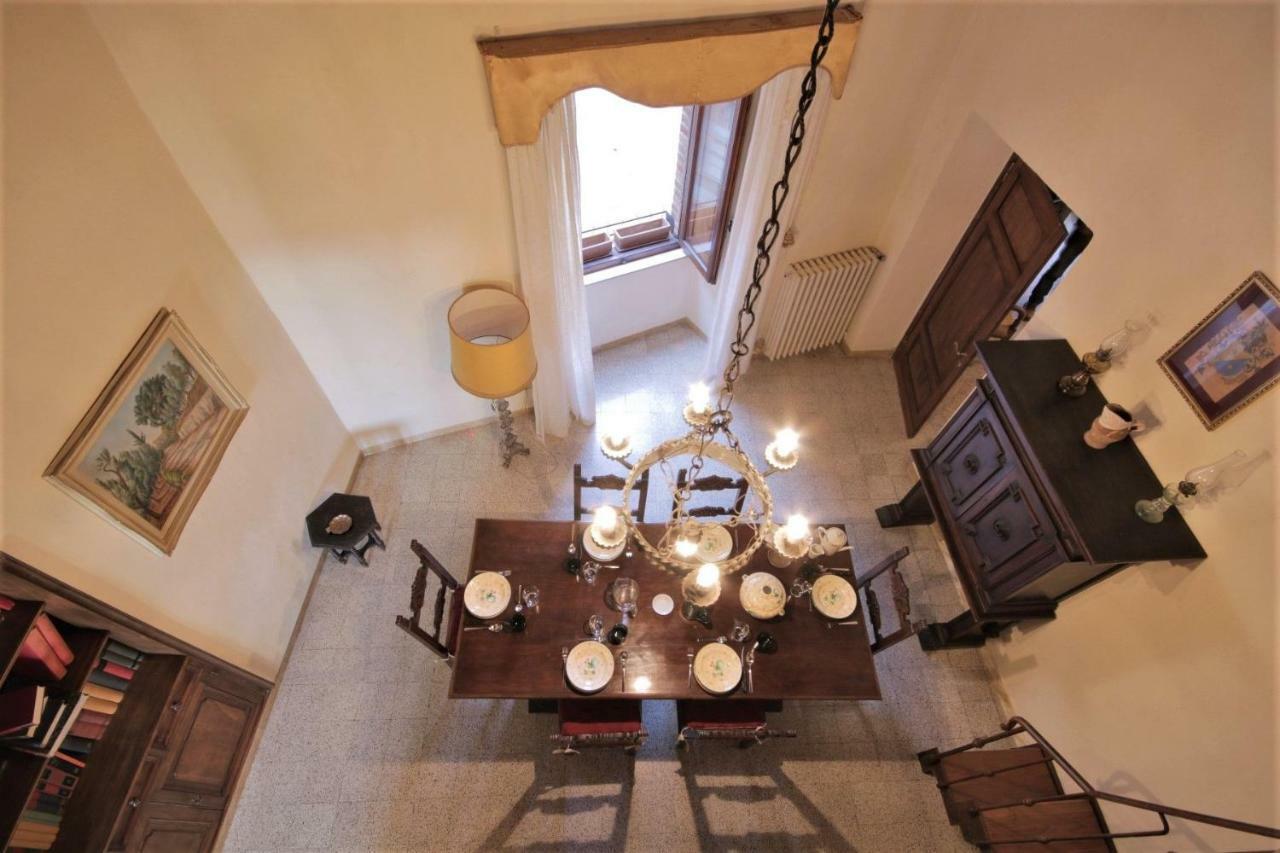 Medieval Palazzo Becci San Gimignano Esterno foto
