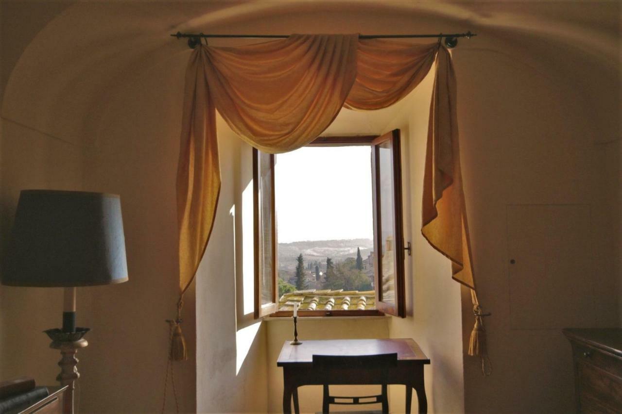 Medieval Palazzo Becci San Gimignano Esterno foto