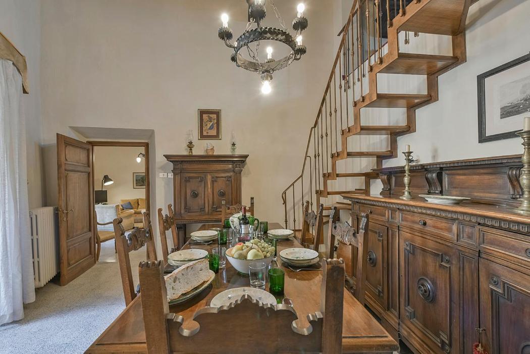 Medieval Palazzo Becci San Gimignano Esterno foto