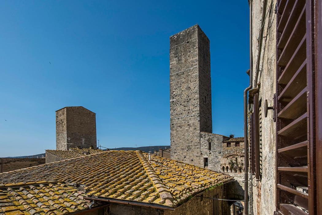Medieval Palazzo Becci San Gimignano Esterno foto