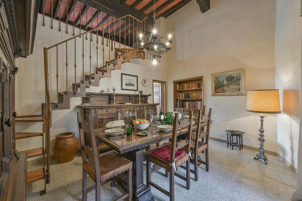 Medieval Palazzo Becci San Gimignano Esterno foto