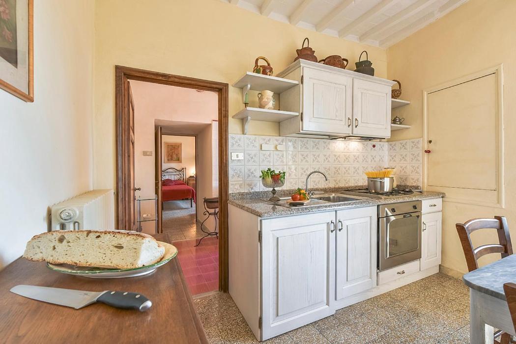 Medieval Palazzo Becci San Gimignano Esterno foto